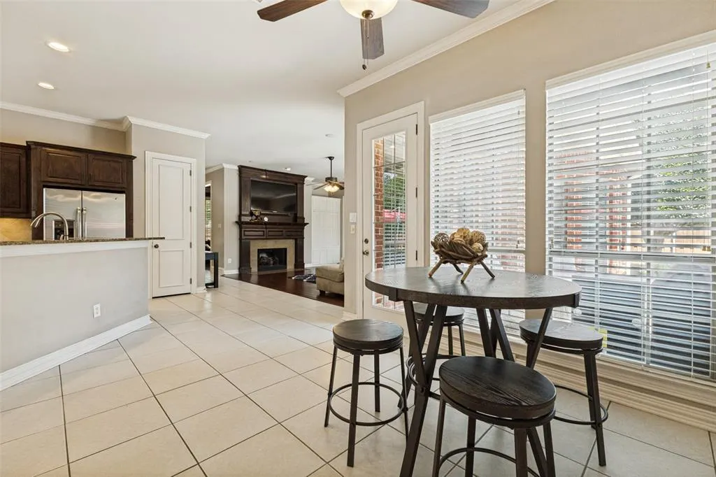 1227 Comanche Drive
