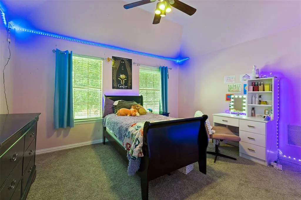 1227 Comanche Drive