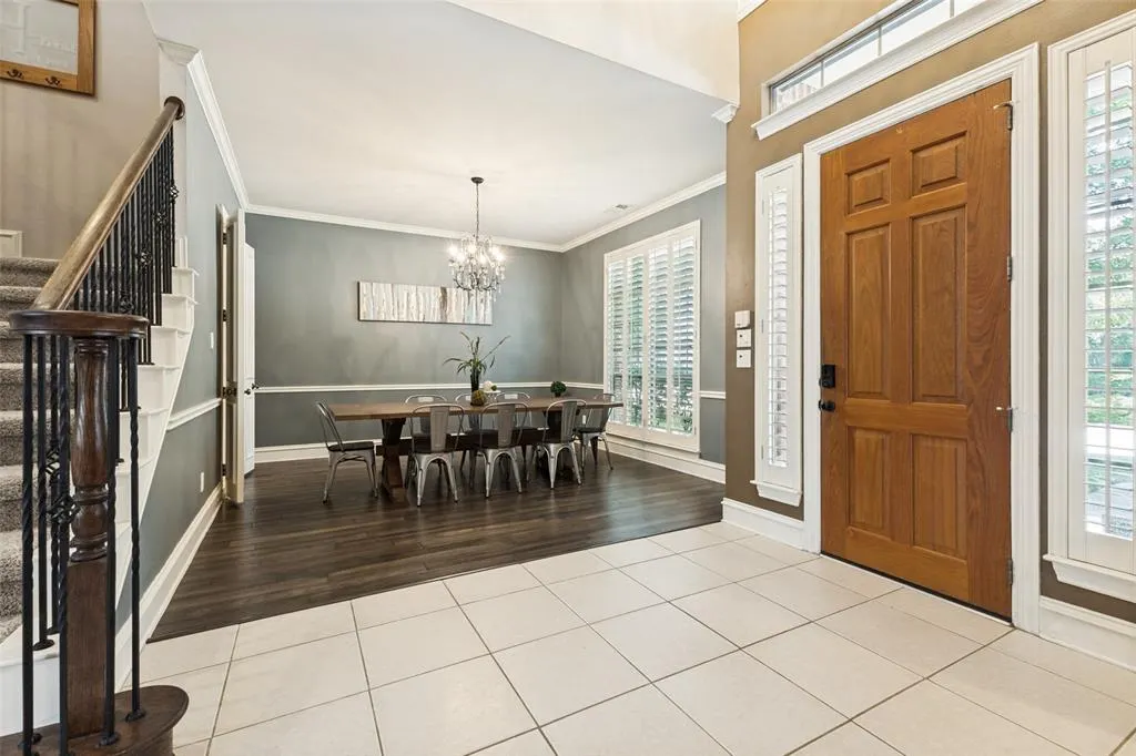 1227 Comanche Drive