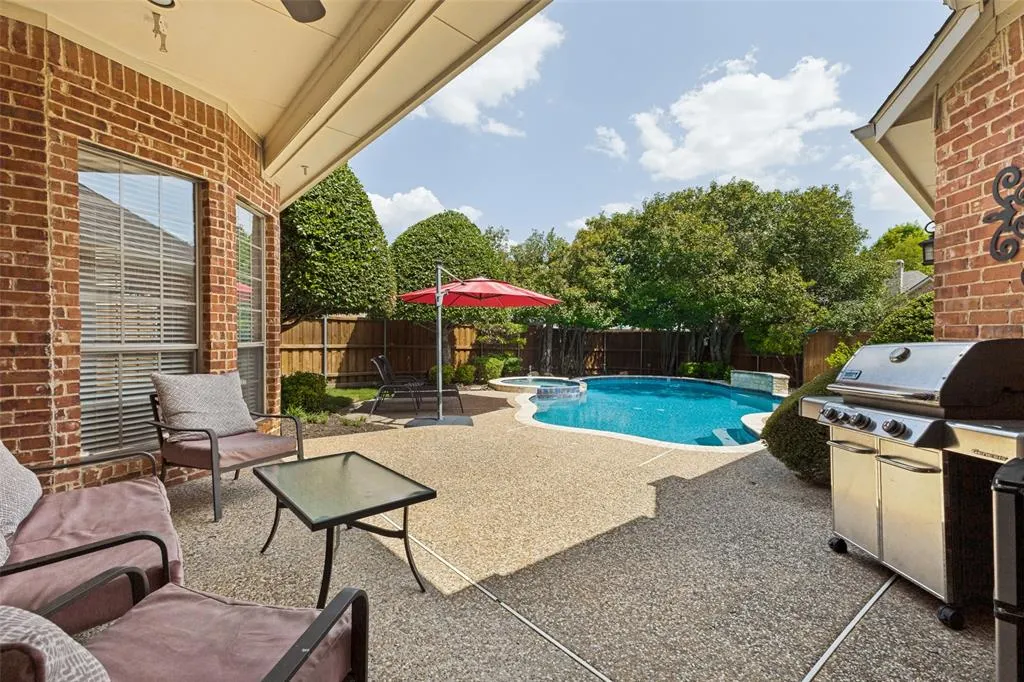 1227 Comanche Drive