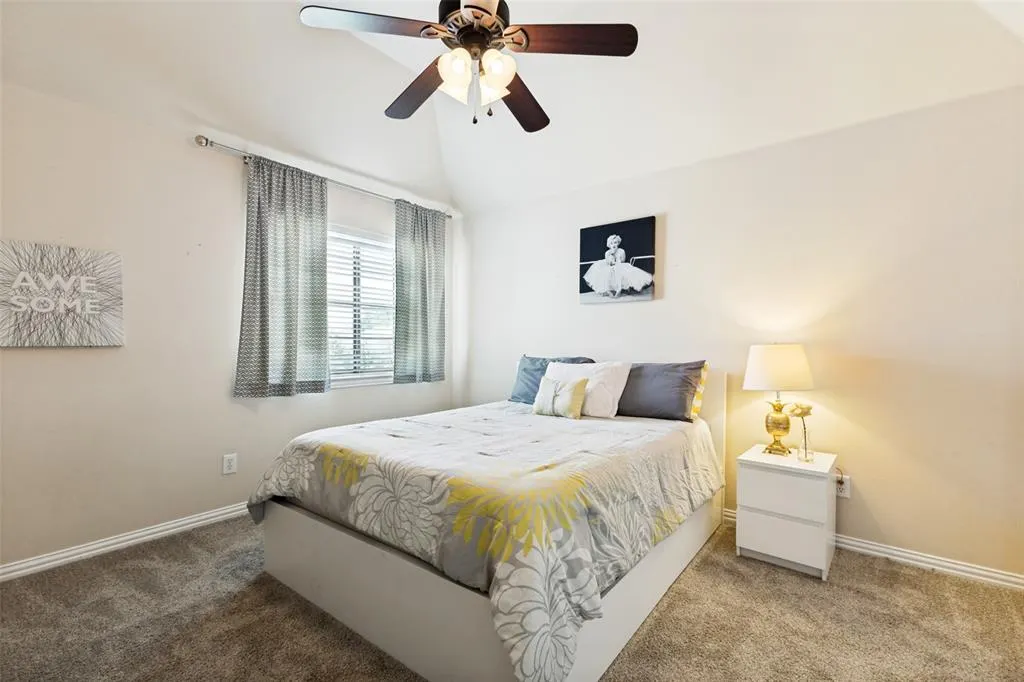 1227 Comanche Drive