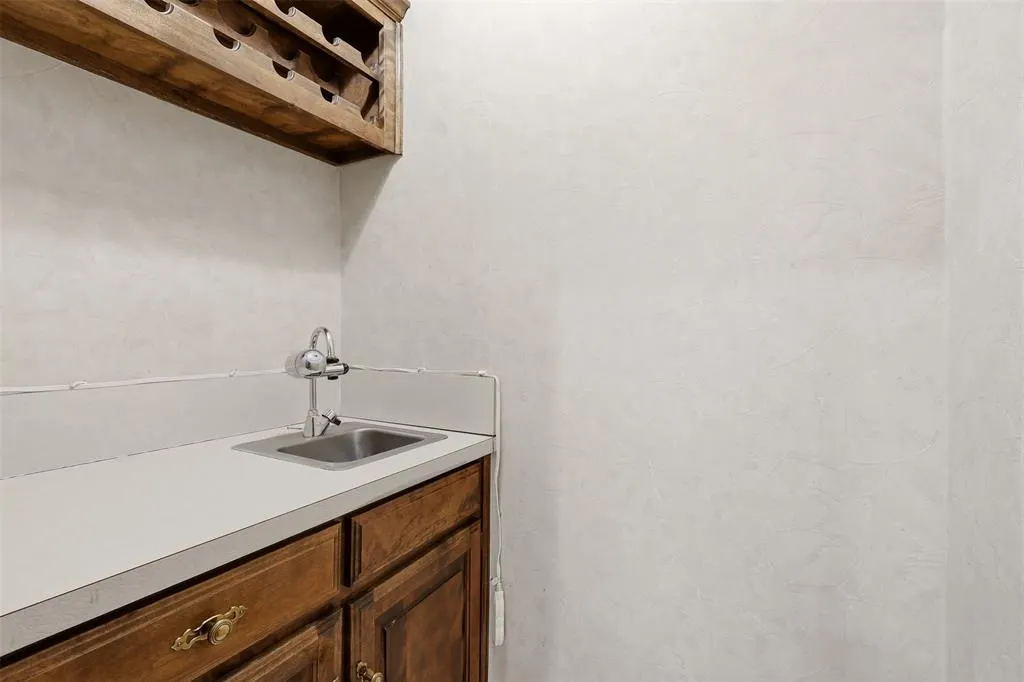 2700 Nighthawk Drive