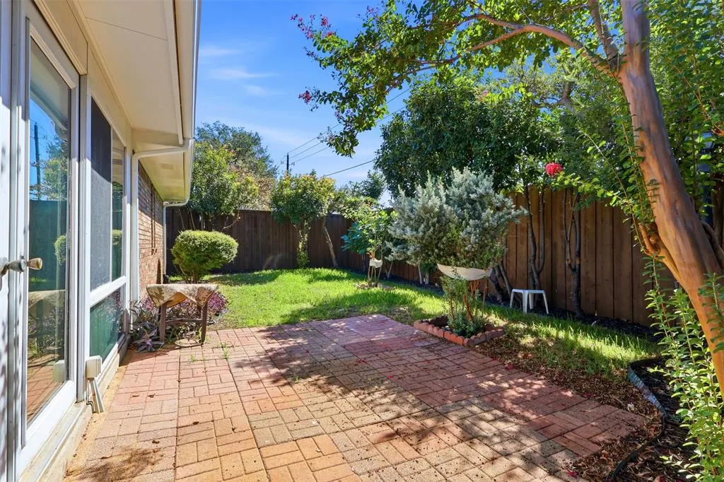 2700 Nighthawk Drive