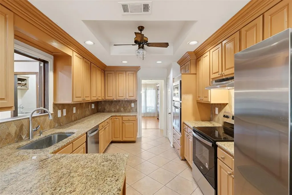 2700 Nighthawk Drive