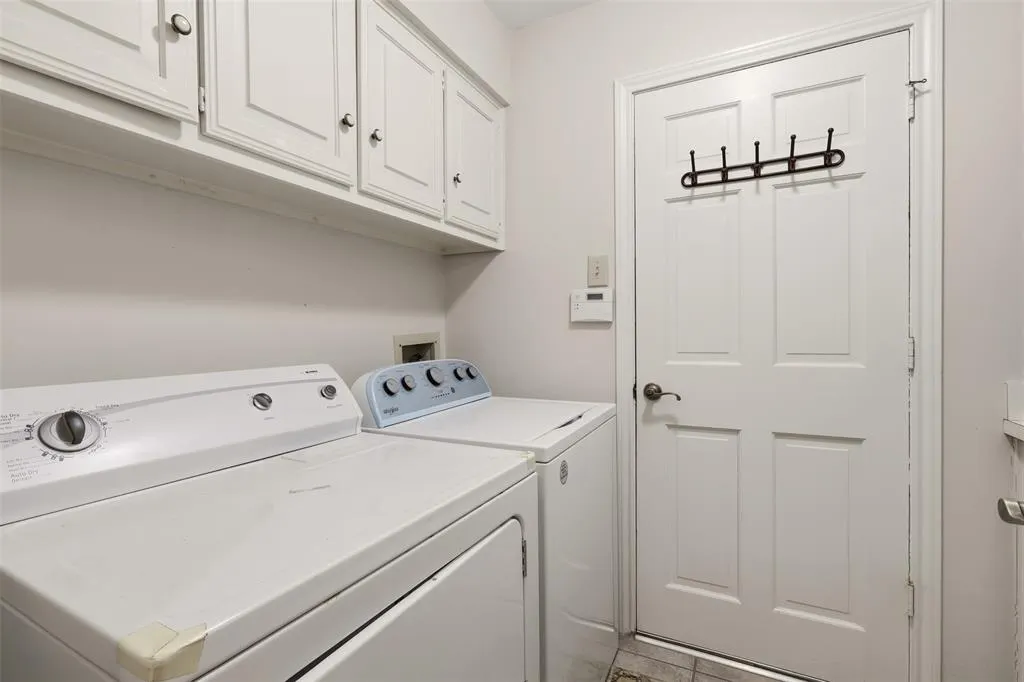 2700 Nighthawk Drive