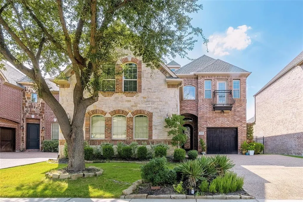 2709 White Dove Drive