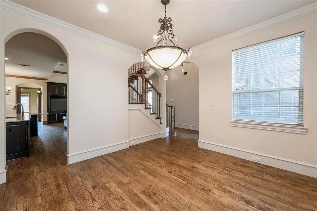 2709 White Dove Drive