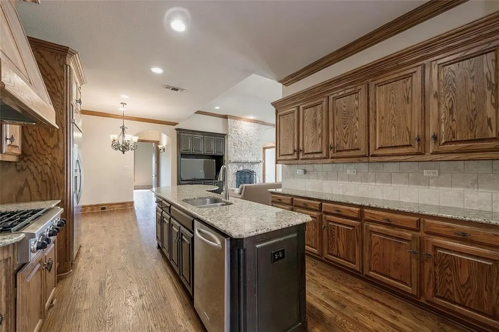 2709 White Dove Drive