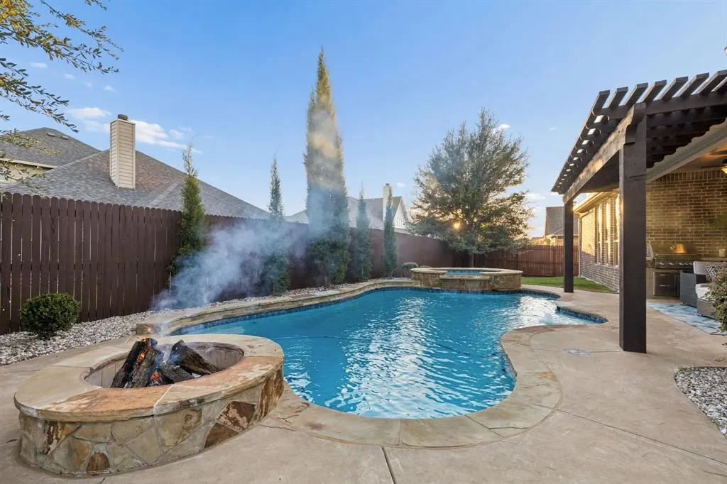 2140 Arbol Way