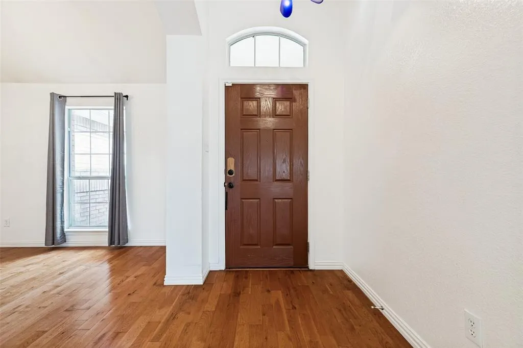 1412 Sleepy Hollow Drive