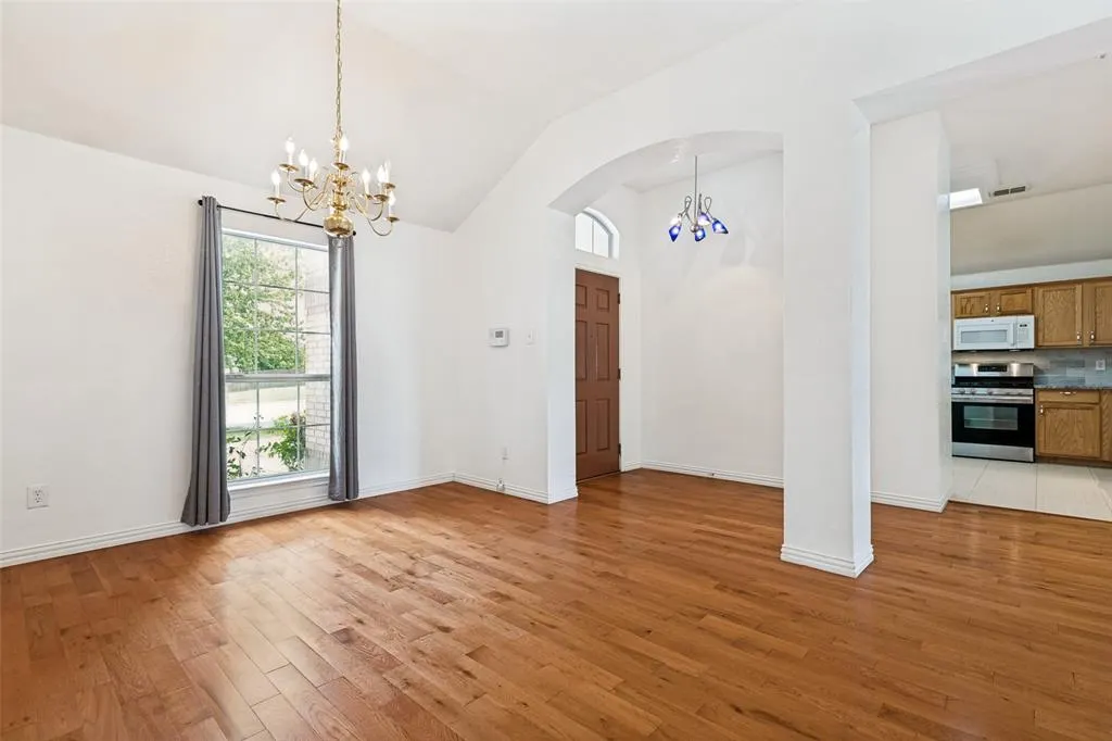 1412 Sleepy Hollow Drive