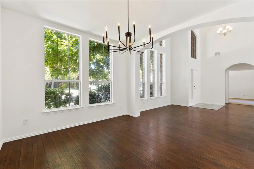 1422 Suzanne Drive