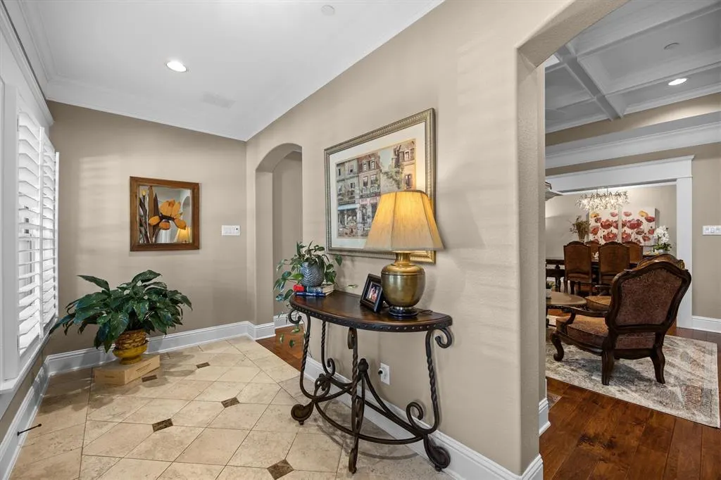 5304 Sutton Circle