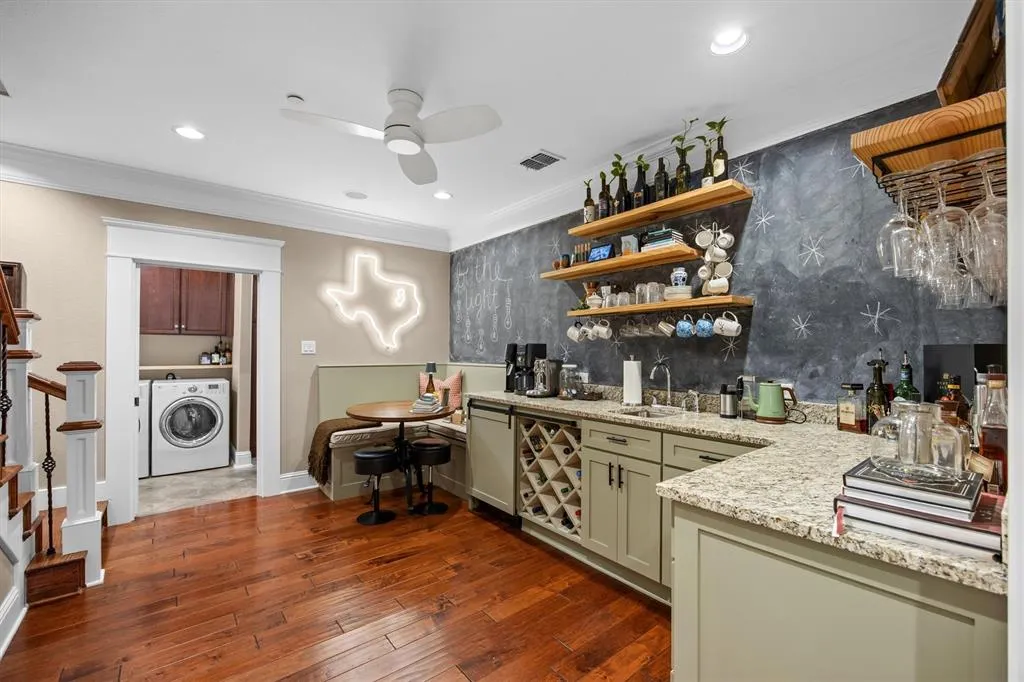 5304 Sutton Circle
