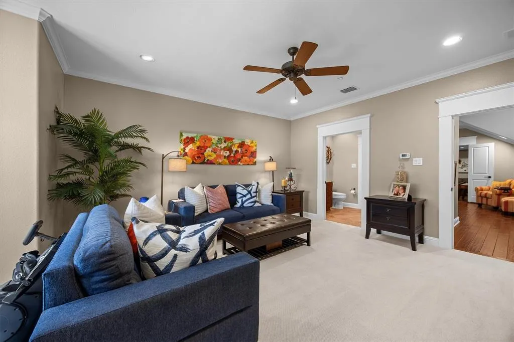 5304 Sutton Circle