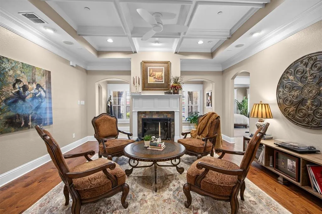 5304 Sutton Circle