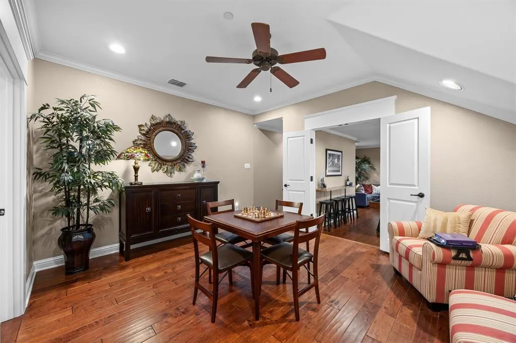 5304 Sutton Circle