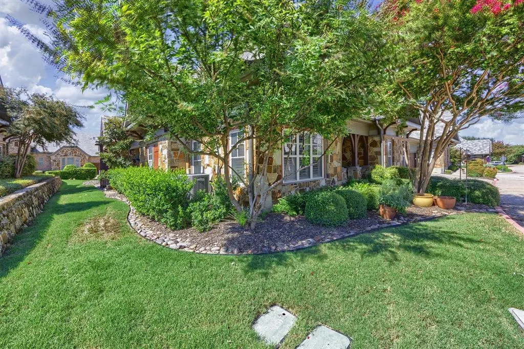 5304 Sutton Circle