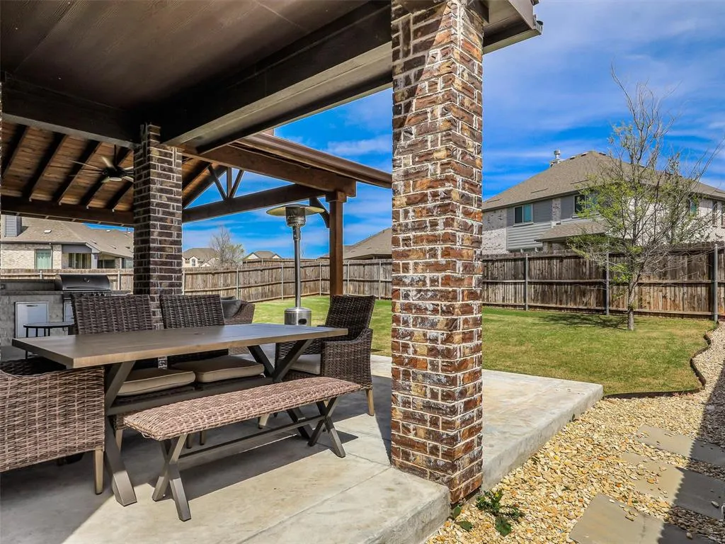 1216 Tree Shadow Lane