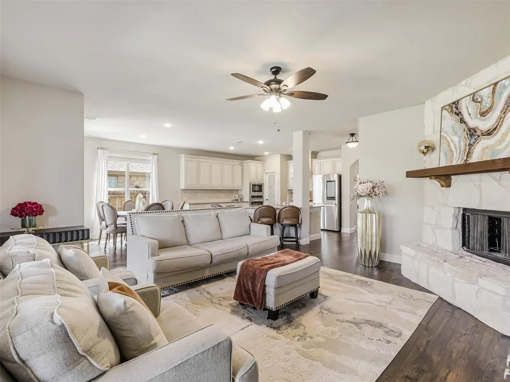 1216 Tree Shadow Lane