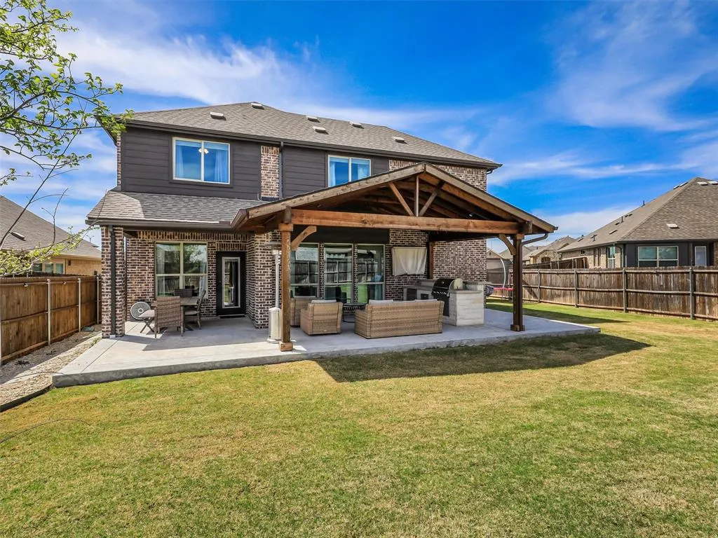 1216 Tree Shadow Lane