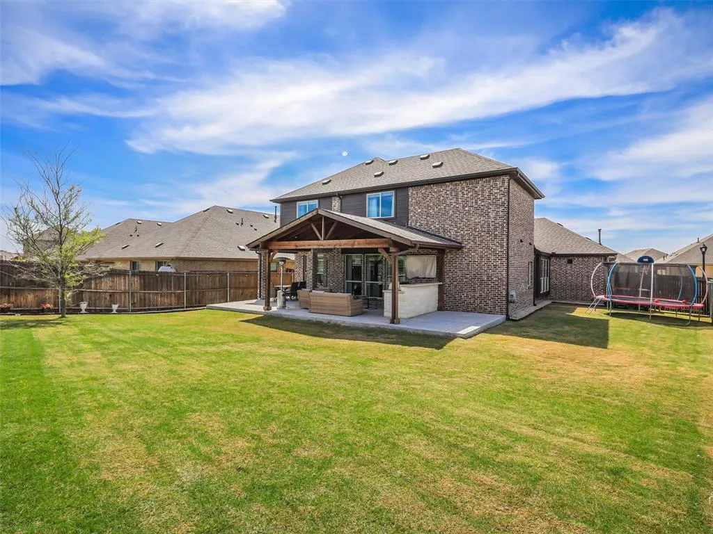 1216 Tree Shadow Lane