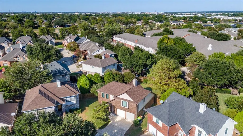 765 Eiffel Drive