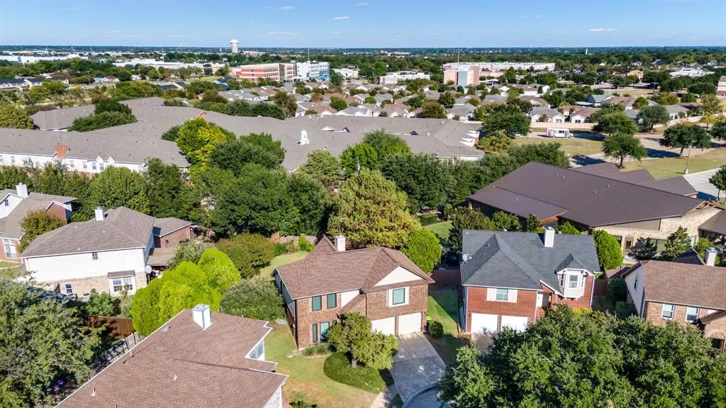 765 Eiffel Drive