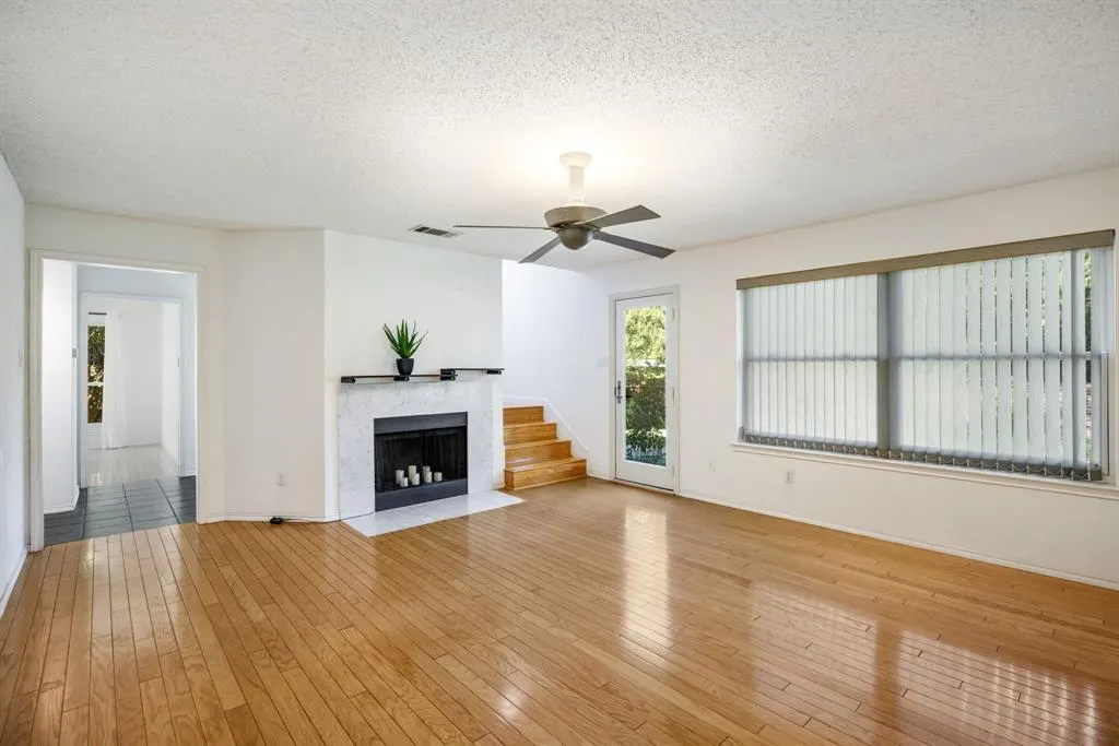 765 Eiffel Drive