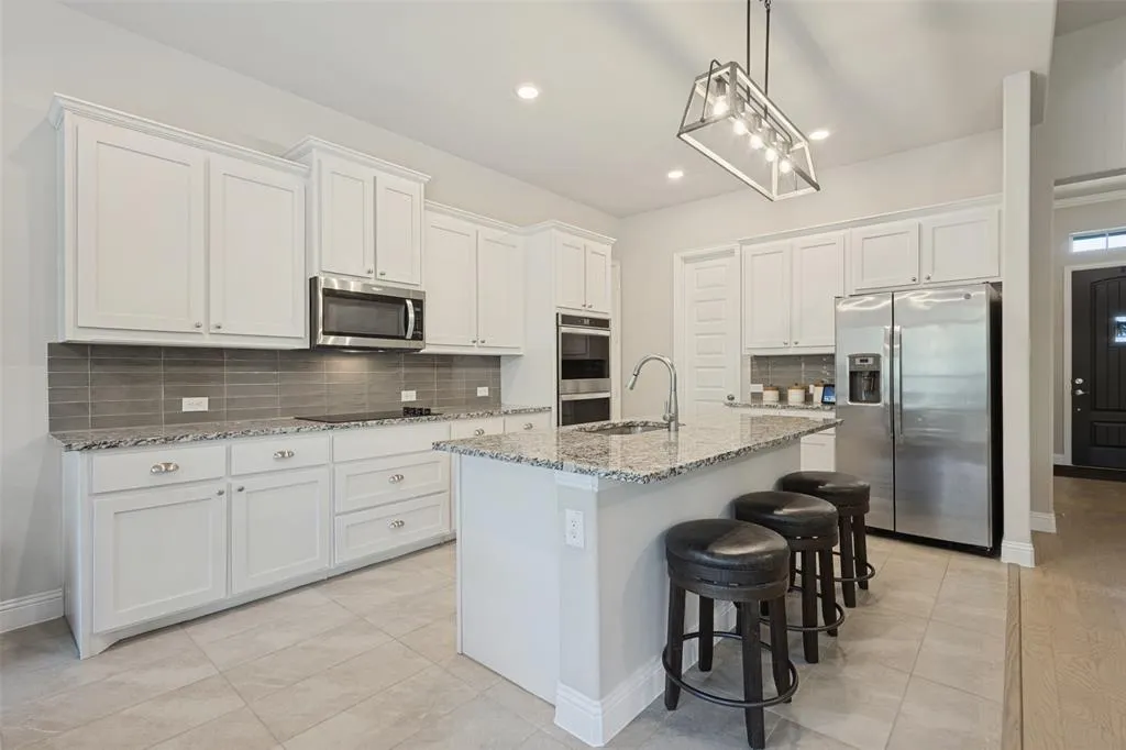 6101 Starr Drive