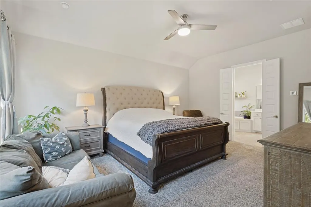 6101 Starr Drive