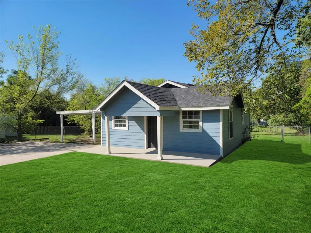 1415 Roberts Cut Off Road