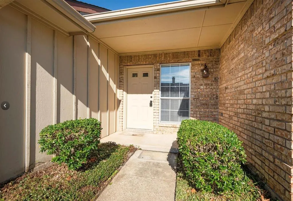 3600 Hilltop Lane
