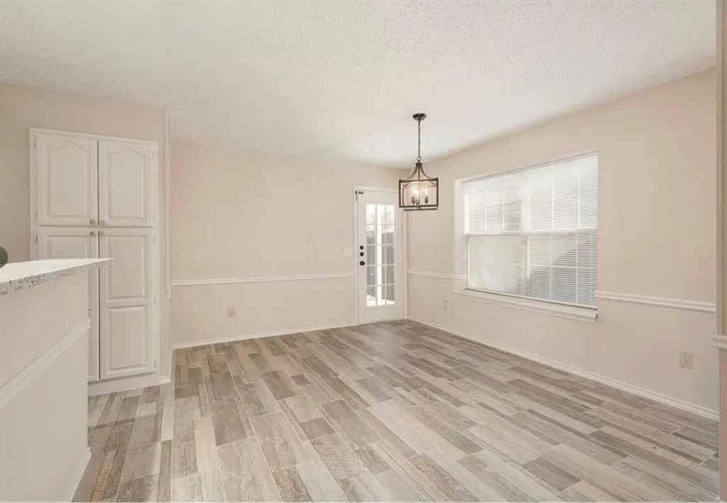 3600 Hilltop Lane