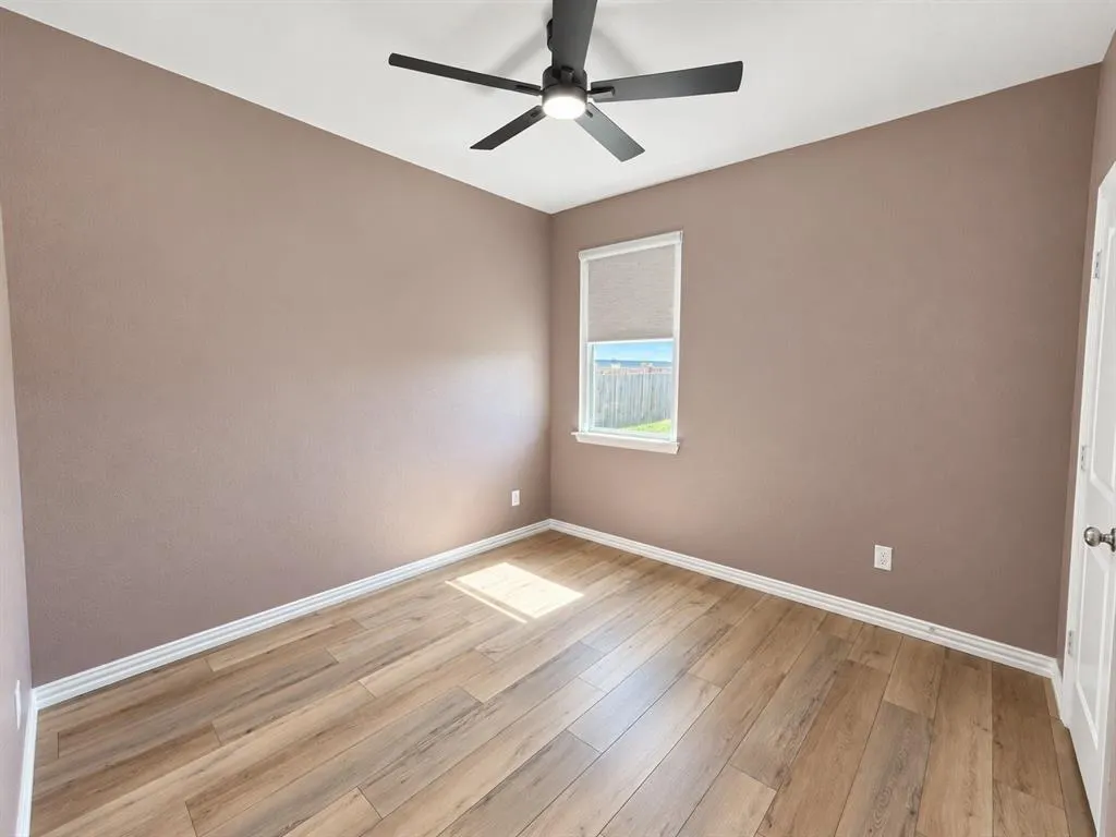 1605 River Crossing Drive