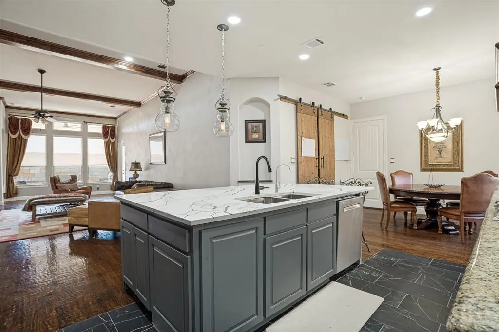 1250 Packsaddle Trail