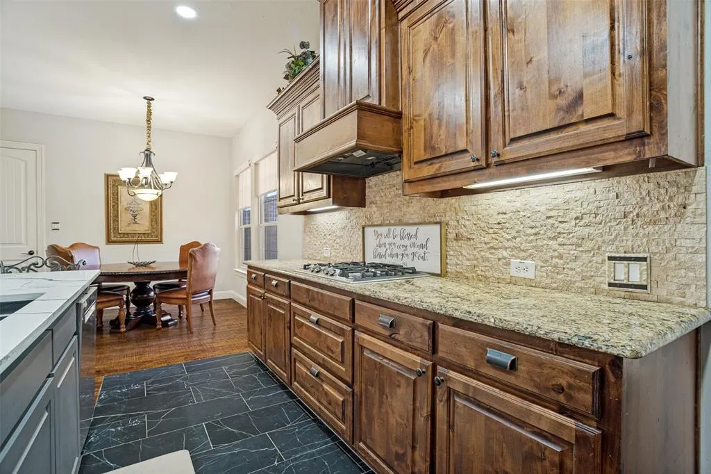 1250 Packsaddle Trail