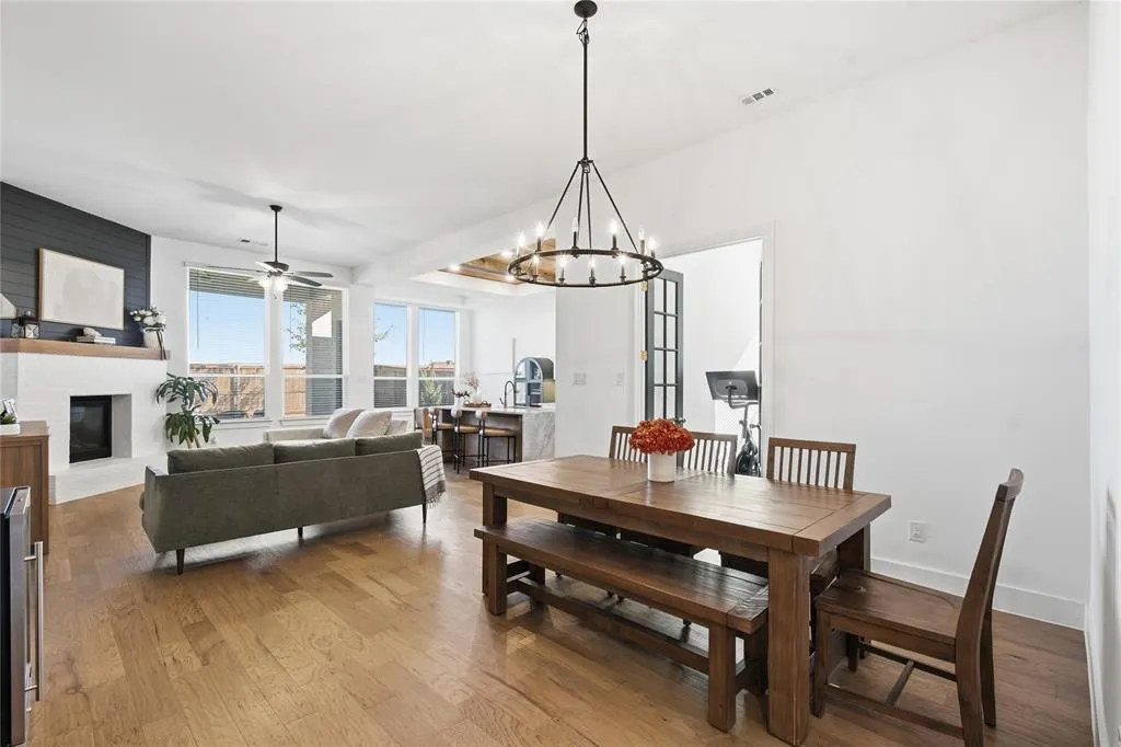 2721 Saltwood Court