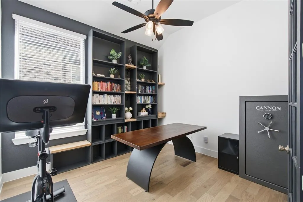 2721 Saltwood Court