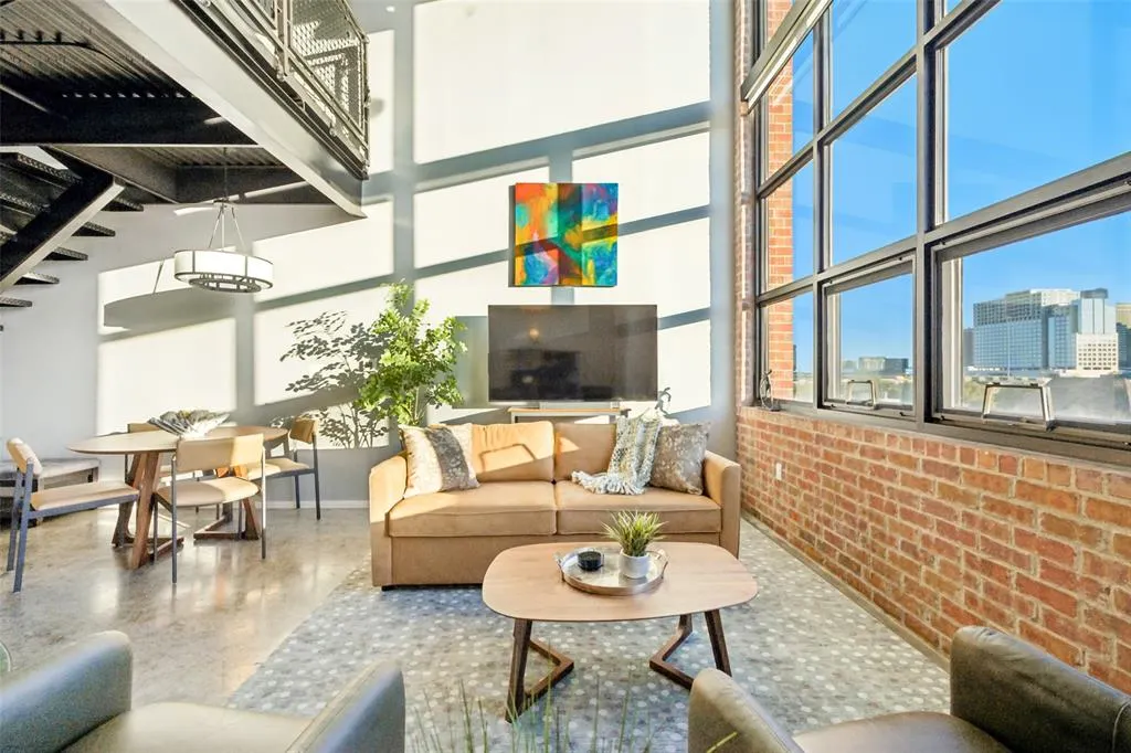 3110 Thomas Avenue #537