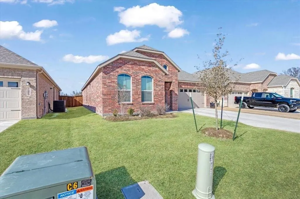 1413 Sandpebble Circle