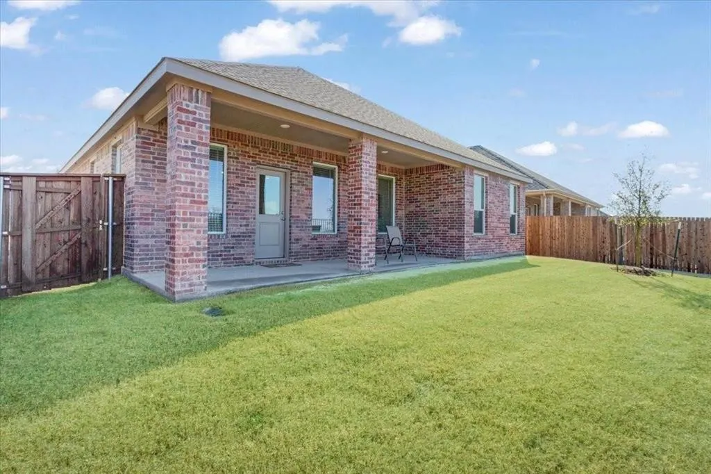 1413 Sandpebble Circle