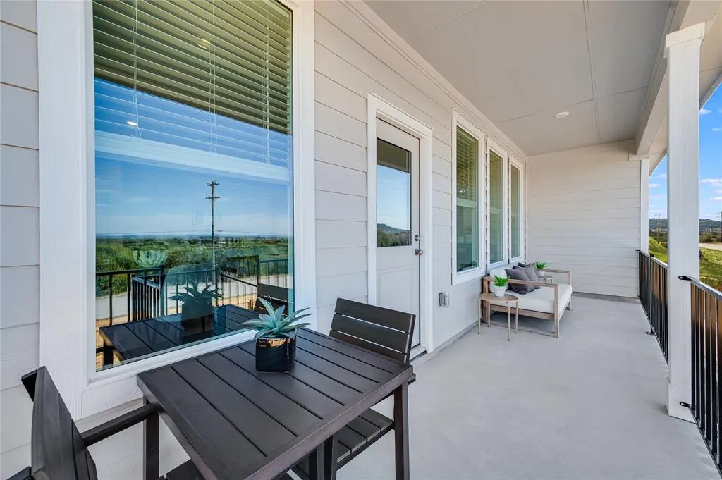 2207 Jockey Lane