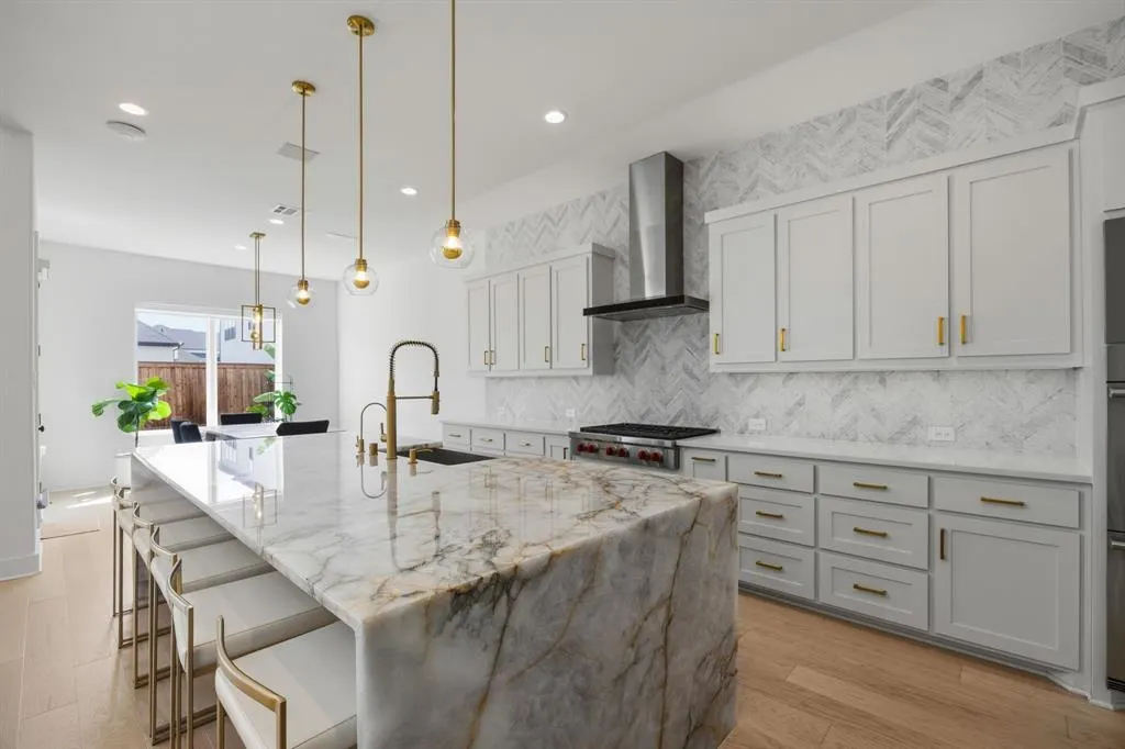 10472 Milkweed Court