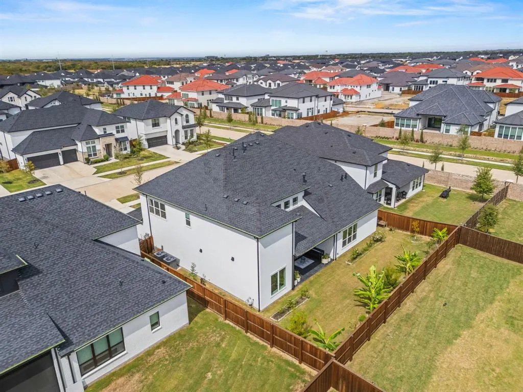 10472 Milkweed Court
