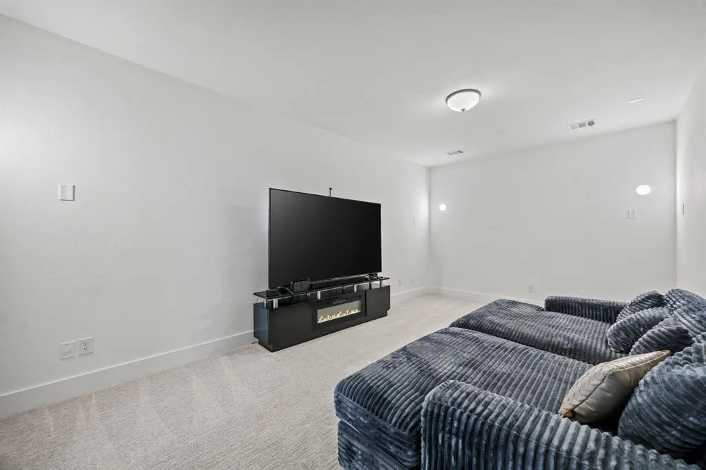 10472 Milkweed Court