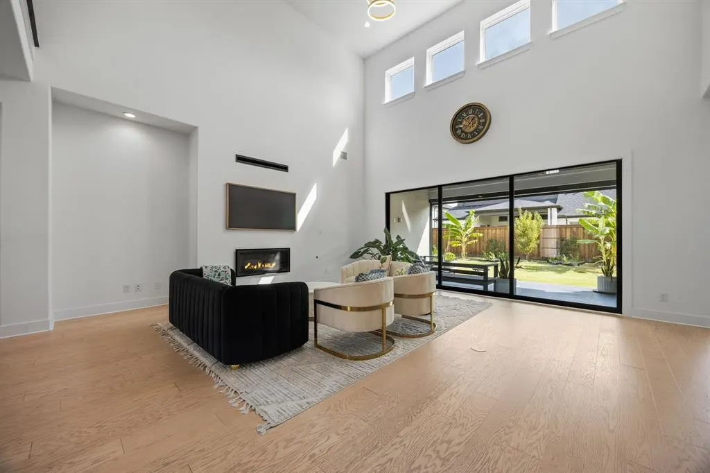 10472 Milkweed Court