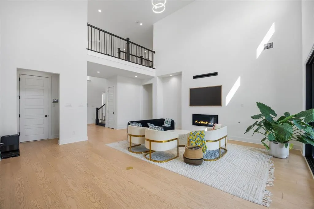 10472 Milkweed Court