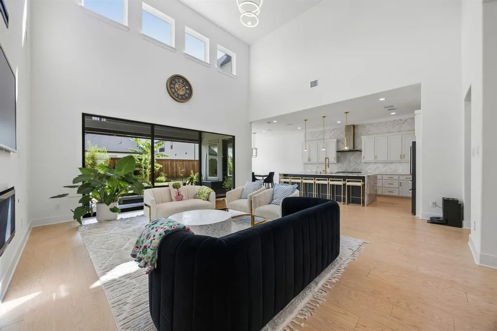 10472 Milkweed Court
