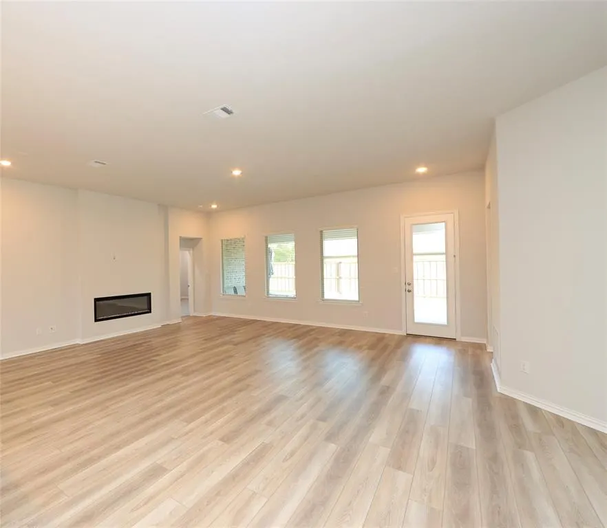 2305 Valencia Drive